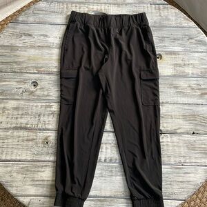 Like new, GAP fit black pants, size M